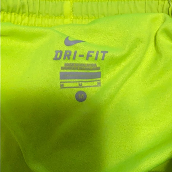 Nike Dri-Fit shorts - Picture 2 of 3